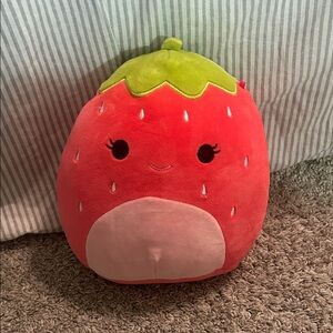 Scarlett the Strawberry 8” Squishmallow
